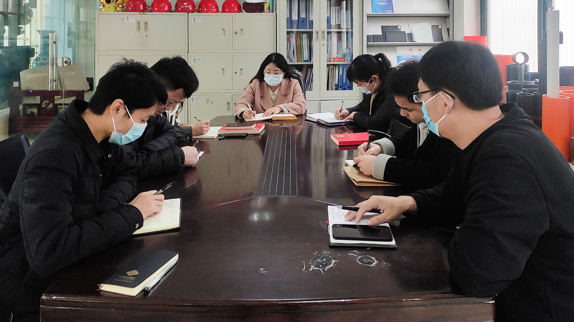 業務會議.jpg