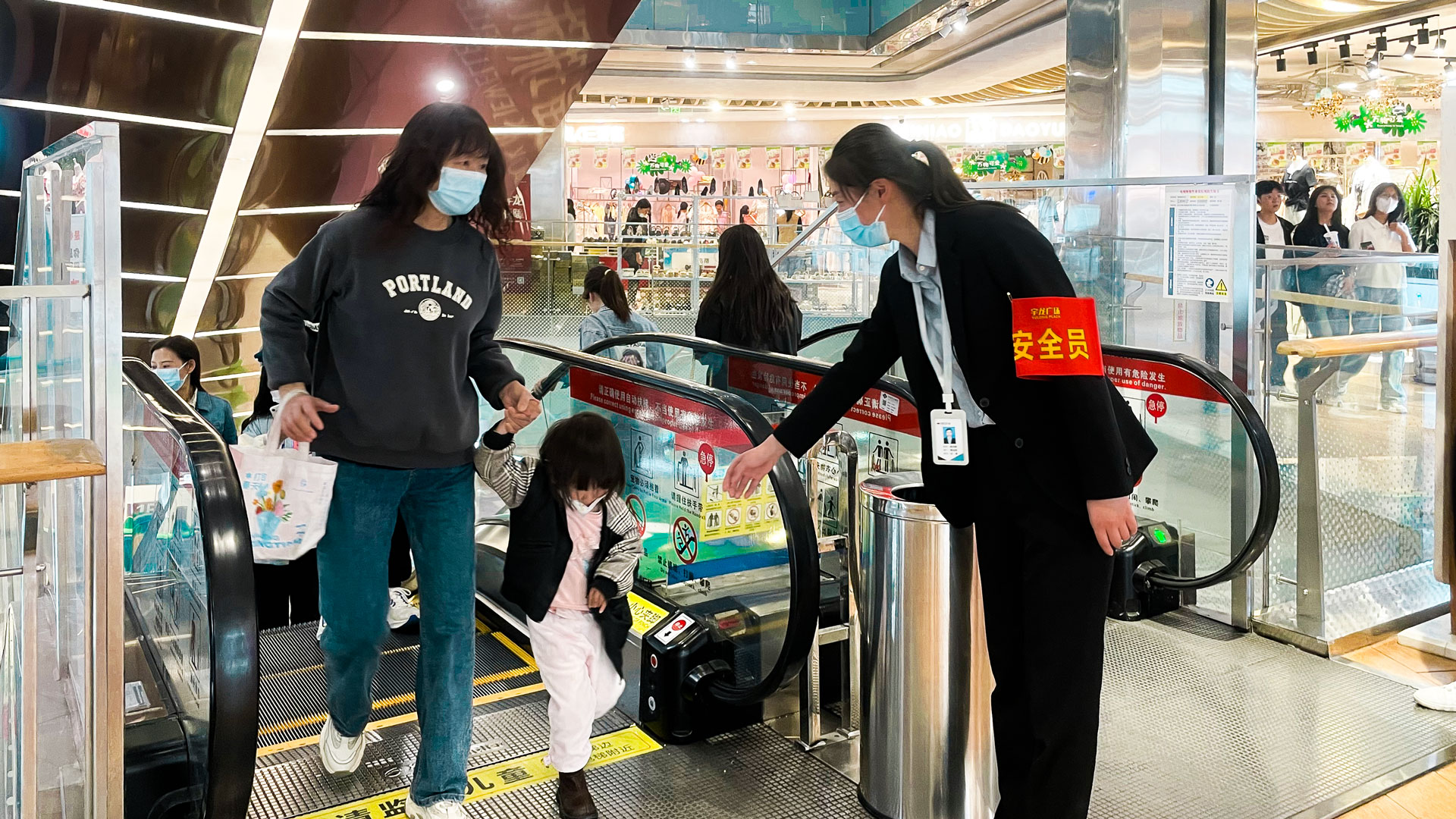 百貨公司：致敬勞動者，平凡亦有光！圖三-2.jpg